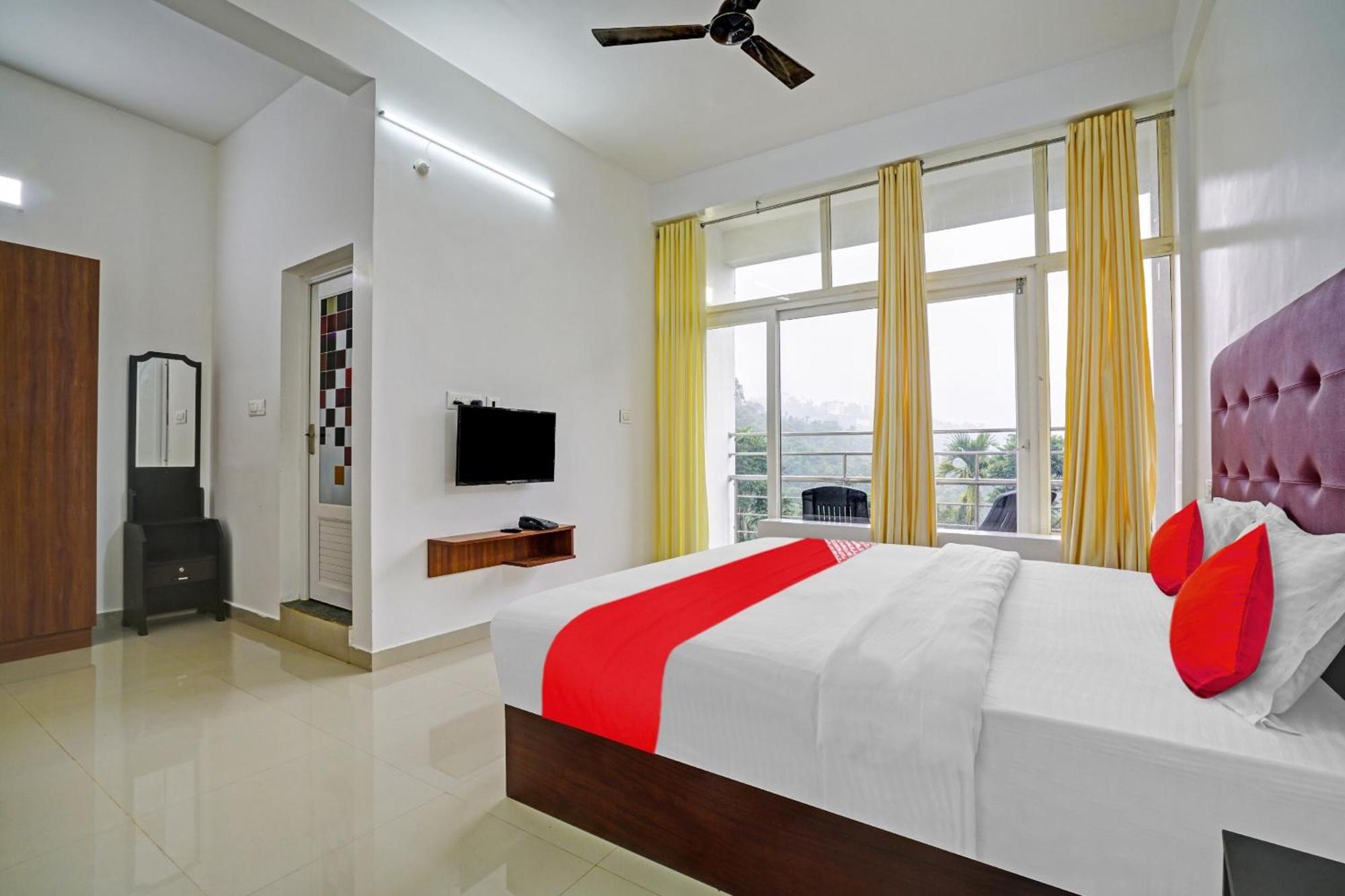 Oyo Flagship 81260 Star Lights Ξενοδοχείο Munnar Εξωτερικό φωτογραφία