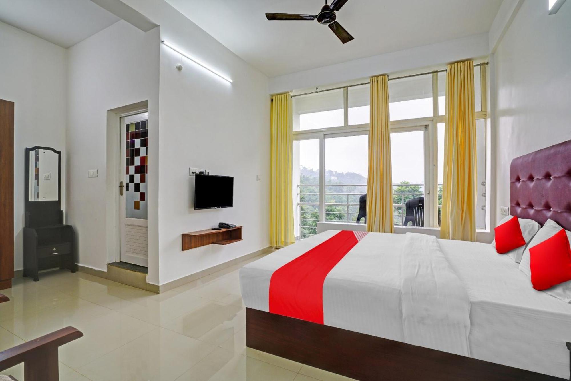 Oyo Flagship 81260 Star Lights Ξενοδοχείο Munnar Εξωτερικό φωτογραφία